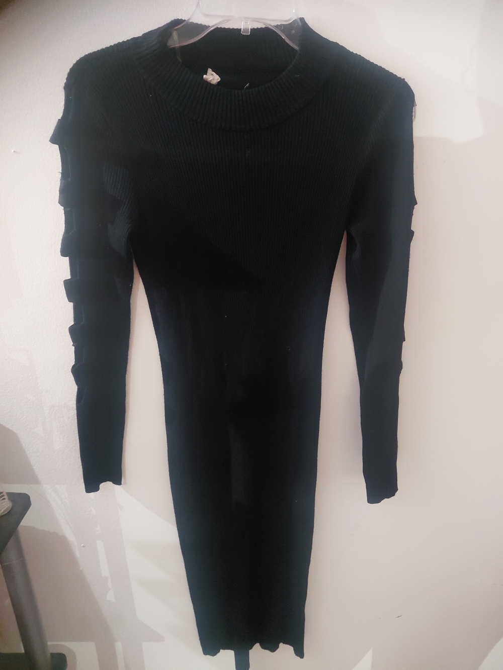 Black Ribbed Cutout-Sleeve Bodycon Dress